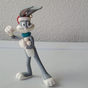 1995 Hallmark Keepsake Ornament Bugs Bunny Throwing Snowballs Looney Tunes